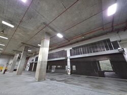 Jalan Buroh (D22), Warehouse #570509191
